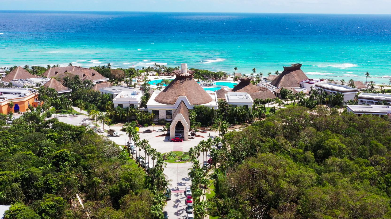Hotel Bahia Principe Grand Tulum Riviera Maya Esterno foto Aerial view of the resort